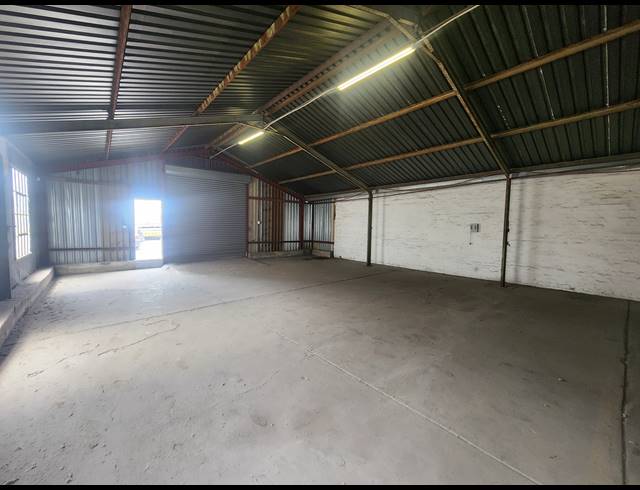 264M² WAREHOUSE TO LET IN WADEVILLE